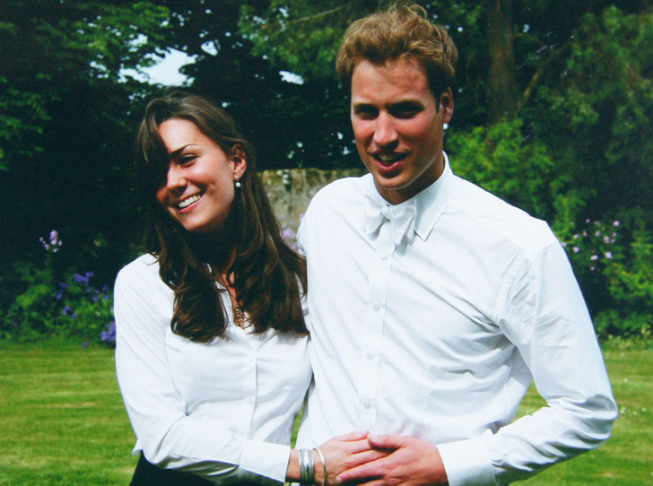 Принц Уильям и Кейт Миддлтон на выпускном в университете в 2005 году