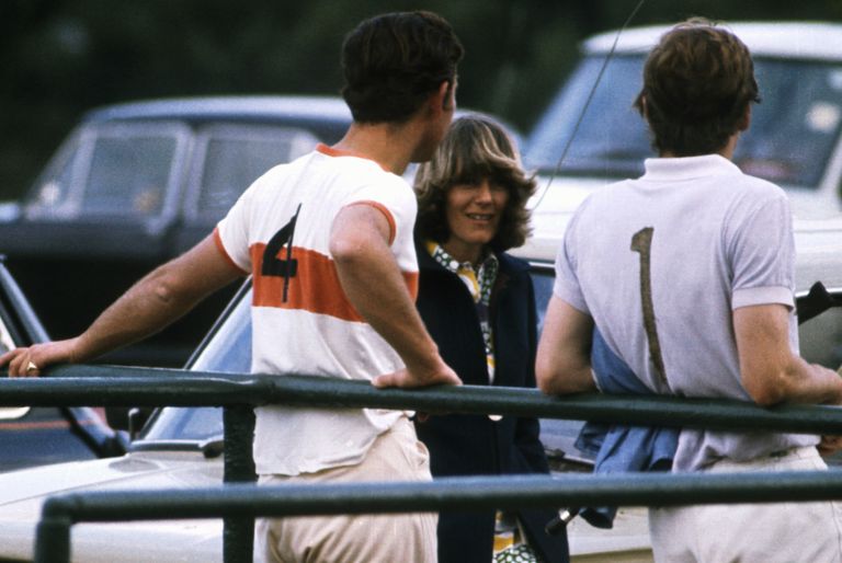 Принц Чарльз (номер 4) и Камилла в их первую встречу в 1970 году
