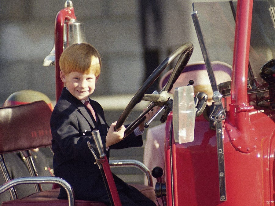 Принц Гарри в 1990 году