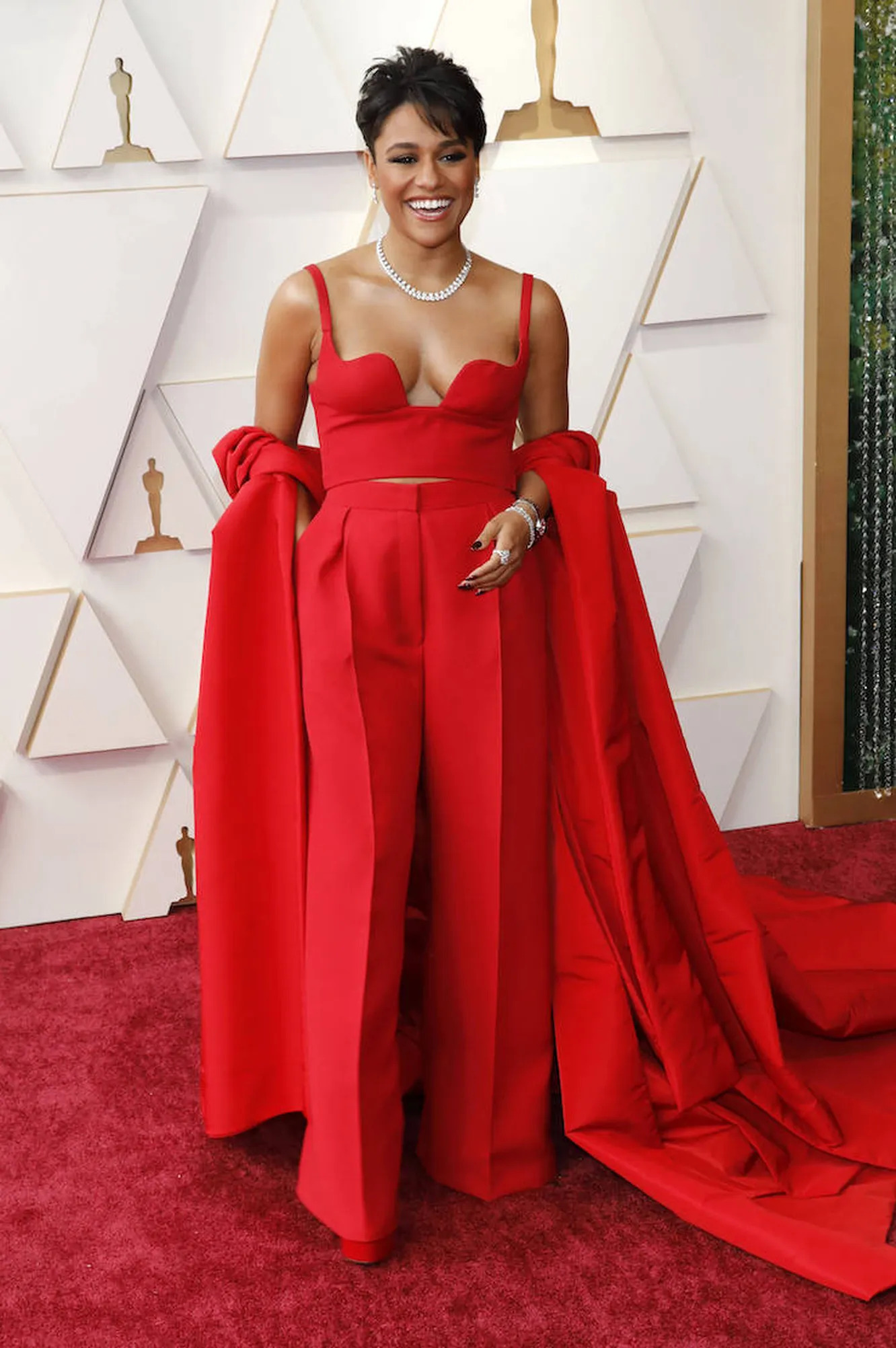 Ариана ДеБос в Valentino Haute Couture