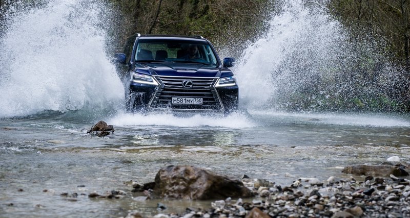 Lexus открывает неизвестные стороны бренда с помощью Lexus Live 2016