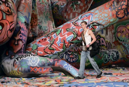 Diesel откровенно играет с табу, тревожной повесткой и языком поп-культуры для привлечения массового внимания