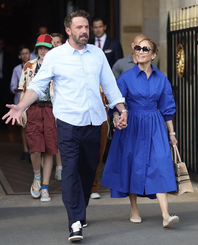 Дженнифер Лопес и Бен Аффлек во время медового месяца в Париже, 2022 год