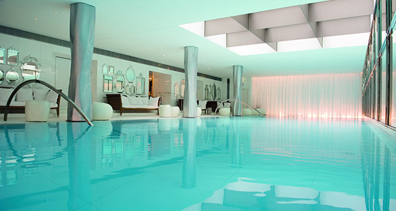 Париж для двоих в Le Royal Monceau - Raffles