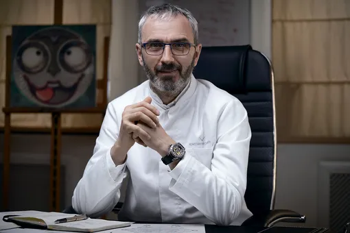 Константин Чайкин — основатель собственной часовой мануфактуры, заслуженный изобретатель России, первый российский член Международной академии независимых часовщиков (AHCI). Обладатель награды GPHG 2018 и золотой медали ВОИС (WIPO Medal for Inventors) Константин Чайкин — основатель собственной часовой мануфактуры, заслуженный изобретатель России, первый российский член Международной академии независимых часовщиков (AHCI). Обладатель награды GPHG 2018 и золотой медали ВОИС (WIPO Medal for Inventors)
