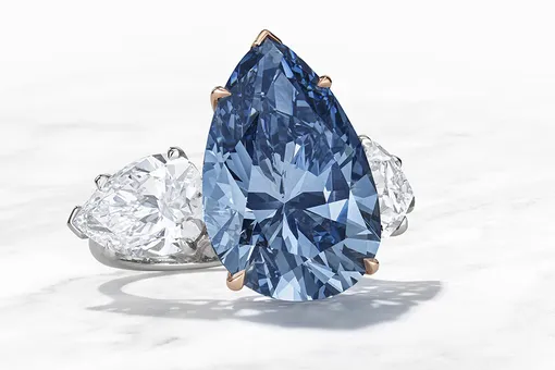 Посмотрите на уникальный голубой бриллиант, который продают за $50 млн