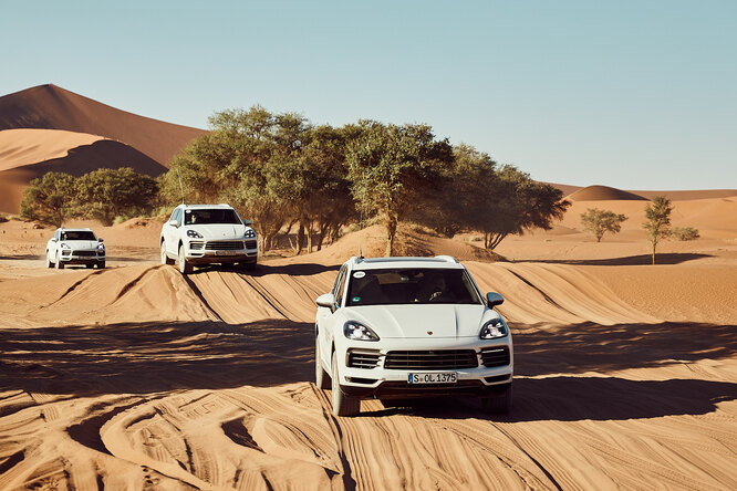 Приключение: на Porsche по красной пустыне