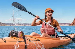 Сохраненка: плавающая Bluetooth-колонка, кинематическое кольцо, новые вкусы на гастрофестивале и обувь ручной работы Сохраненка: плавающая Bluetooth-колонка, кинематическое кольцо, новые вкусы на гастрофестивале и обувь ручной работы