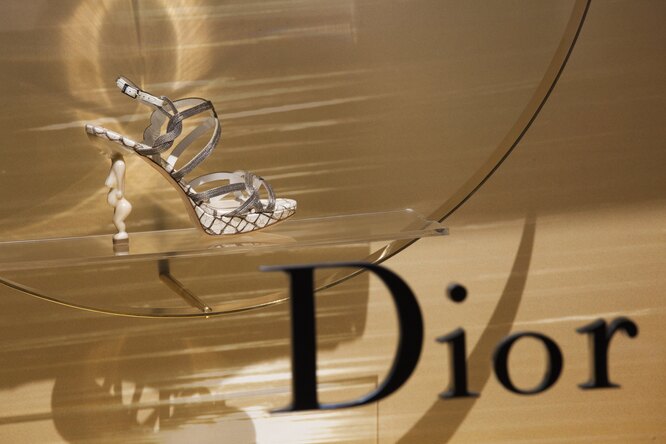 Гимн моде и мастеру: зачем идти в дом-музей Dior в Париже