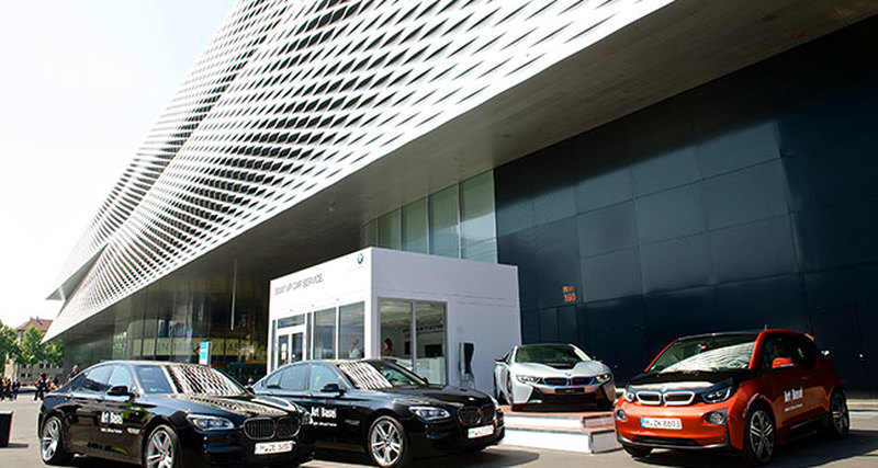 BMW Group - партнер международной выставки современного искусства Art Basel 2016