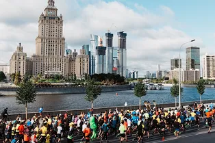 Московский марафон: один круг, две дистанции, бесконечные возможности