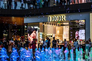 Dior вознамерился провести показ мод на фоне египетских пирамид Dior вознамерился провести показ мод на фоне египетских пирамид