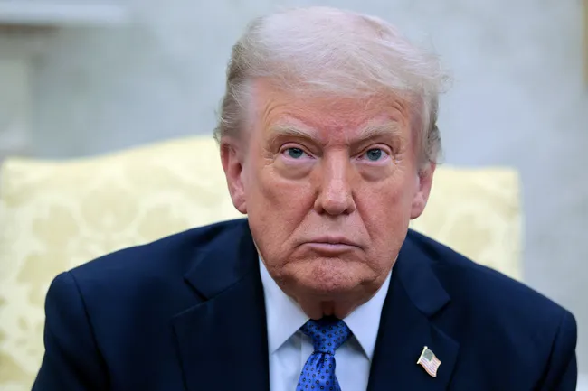 Посмотрите на портрет, который Путин подарил Трампу