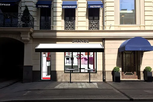 Chanel открывает первый парфюмерно-косметический поп-ап бутик