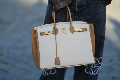 Коллекционеры скупают Rolex, Birkin и Cartier, связанные с крупнейшим в истории Сингапура делом об отмывании денег