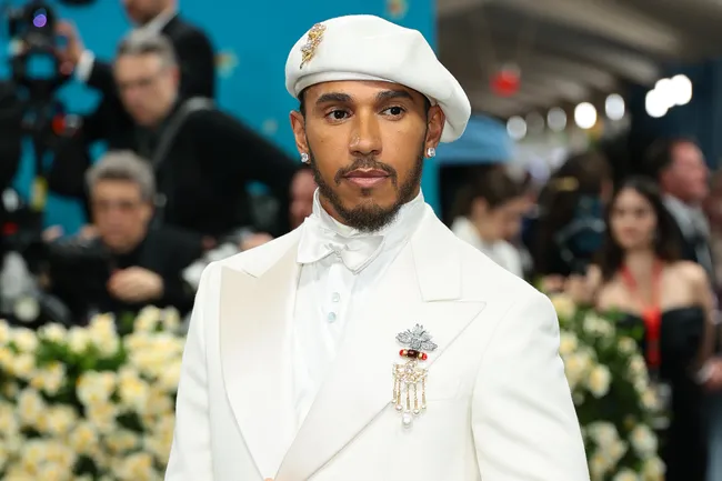 11 самых эффектных ювелирных образов с ковровой дорожки Met Gala 2025