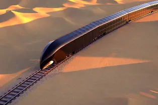 «Дворец на рельсах»: роскошный стеклянный поезд за десятки миллиардов рублей