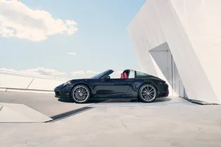 Porsche представил 911 Targa нового поколения