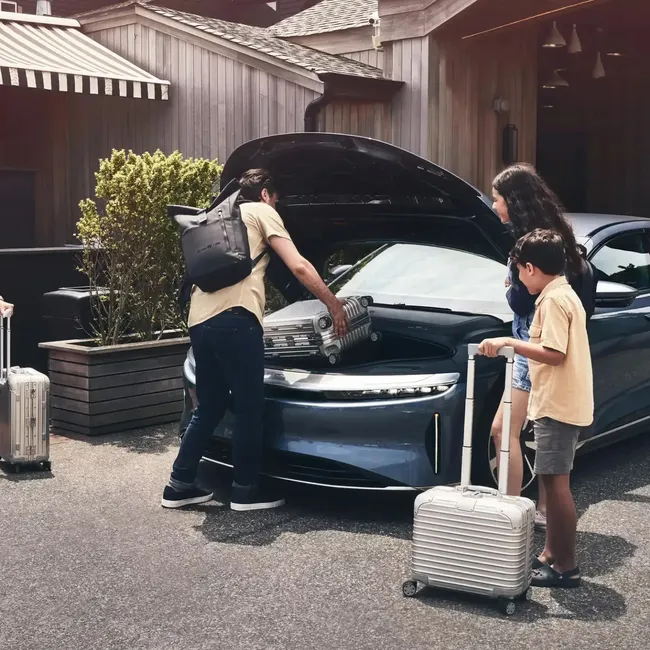 Назван лучший электромобиль среди люксовых в 2025 году (и это не Tesla)