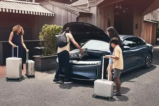 Назван лучший электромобиль среди люксовых в 2025 году (и это не Tesla)