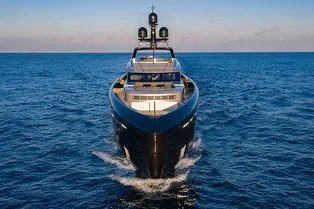 Tankoa Yachts впервые опубликовала фото спущенной на воду суперъяхты Olokun Tankoa Yachts впервые опубликовала фото спущенной на воду суперъяхты Olokun