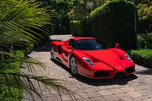 Ferrari Enzo поставила ценовой рекорд для онлайн-аукционов
