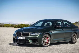 BMW представил самый мощный в истории седан M5 BMW представил самый мощный в истории седан M5