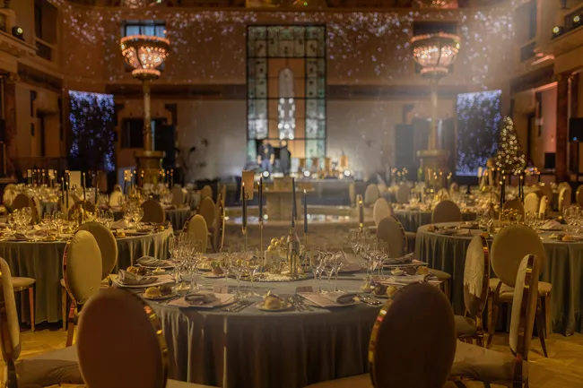 Сказочная новогодняя ночь 2026 в отелях Москвы