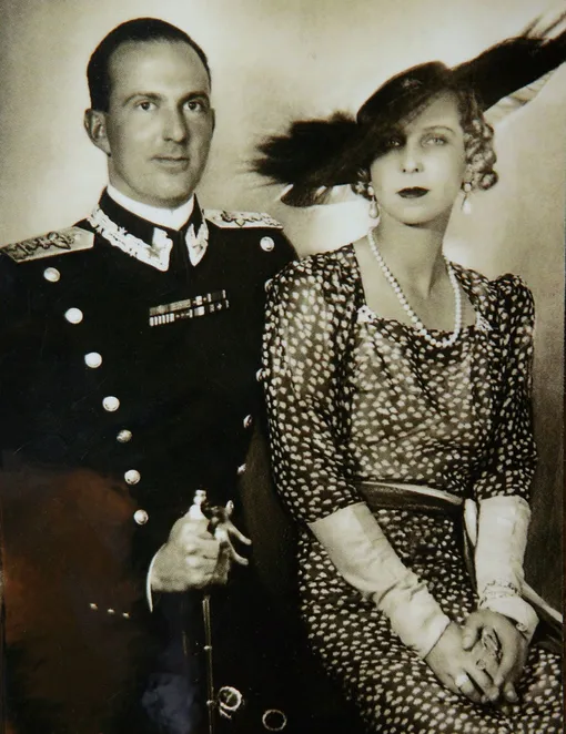Король Умберто II со своей женой Марией Жозе