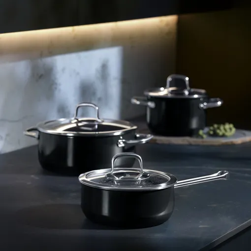Надежность посуды WMF Fusiontec Compact Black подкреплена гарантией в 30 лет