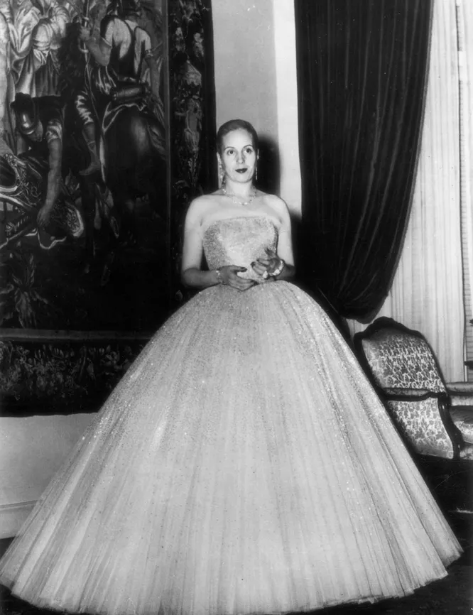 Эва Перон в платье от Кристиана Диора