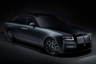 Черная метка: Rolls-Royce представил самый мощный седан Ghost в истории