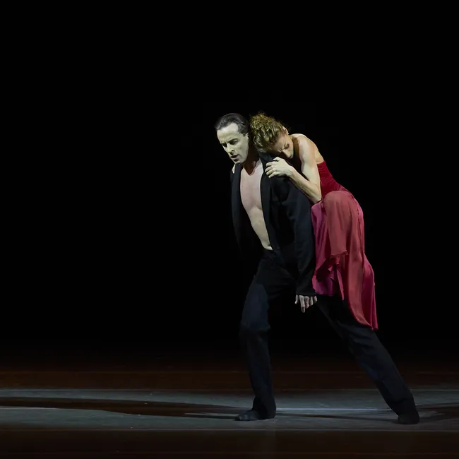 Куда пойти в декабре: культурные события по всей России