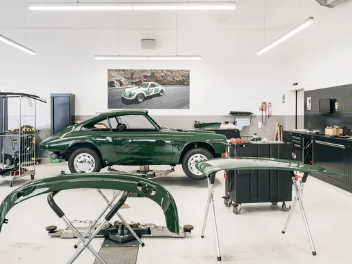 Ретро-модель Porsche на реставрации в My Garage