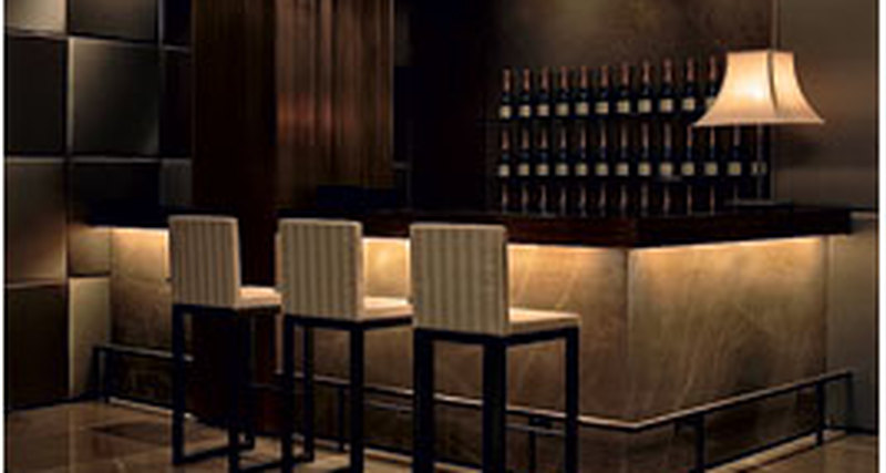 Armani/Lounge