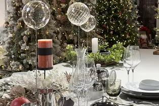 Как красиво сервировать праздничный стол к Новому году — 2024