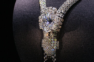 Как выглядит самое дорогое колье в истории Tiffany & Co. с гигантским бриллиантом в центре