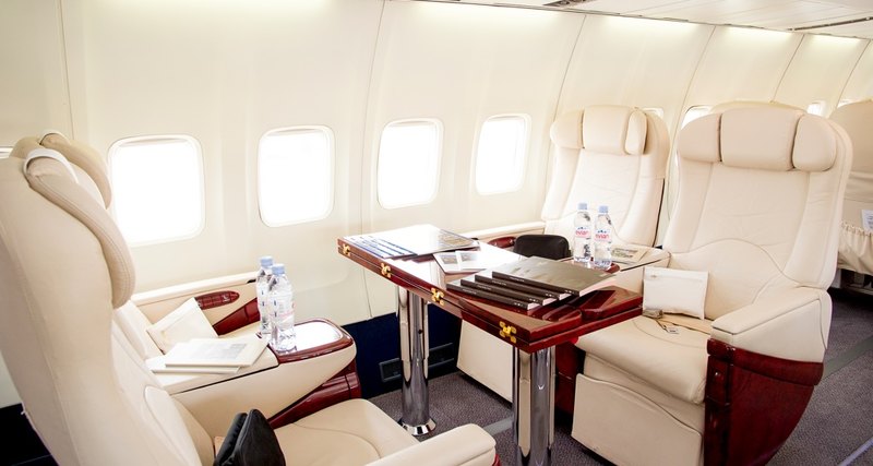 В Forte Village на Private Jet