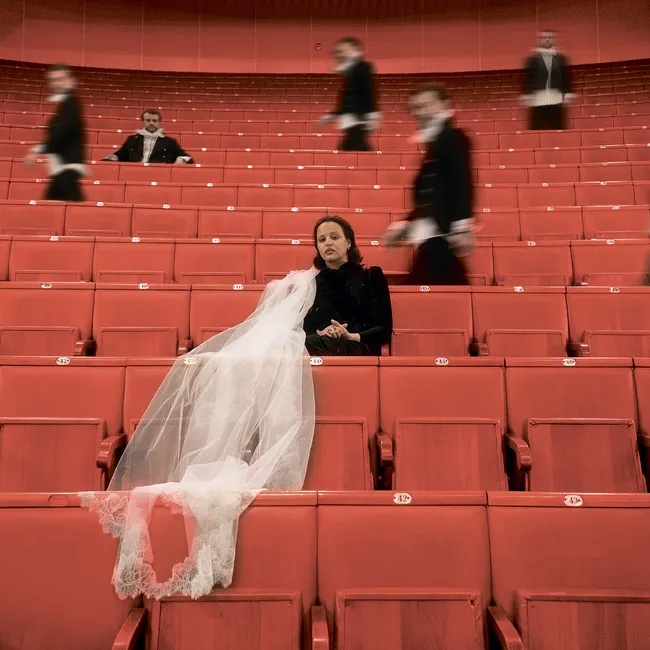 Перформансы и спектакли по произведениям Толстого и Некрасова: яркие театральные события февраля