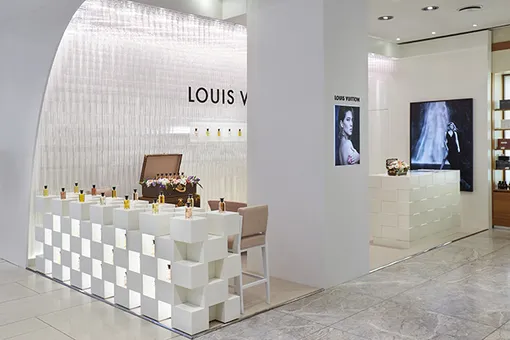 Парфюмерный корнер Louis Vuitton в ЦУМе