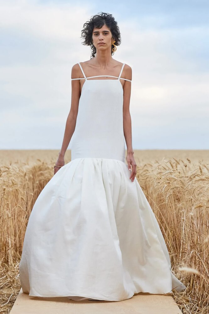 Свадебное платье из коллекции Jacquemus весна-лето 2021