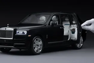 Rolls-Royce представил масштабную модель Cullinan за $17 000