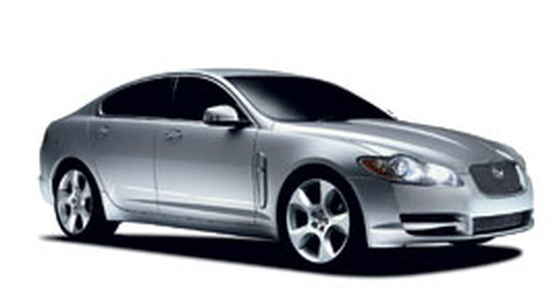 Jaguar XF: Московская премьера