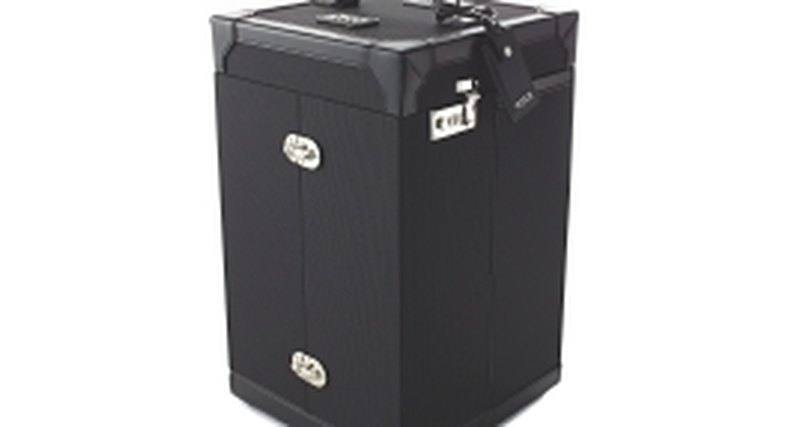 Tumi
