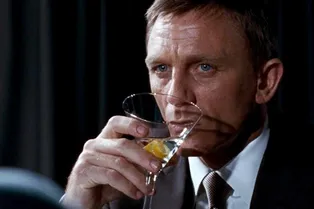Как устроить яркую cocktail party: равняемся на Джеймса Бонда, Кэрри Брэдшоу и Хемингуэя Как устроить яркую cocktail party: равняемся на Джеймса Бонда, Кэрри Брэдшоу и Хемингуэя