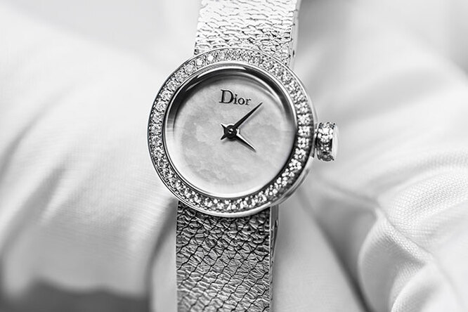 Новинка Dior Horlogerie — La D de Dior Satine 36mm