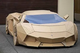Блогер собрал Lamborghini из картона и продал его по цене настоящего автомобиля Блогер собрал Lamborghini из картона и продал его по цене настоящего автомобиля