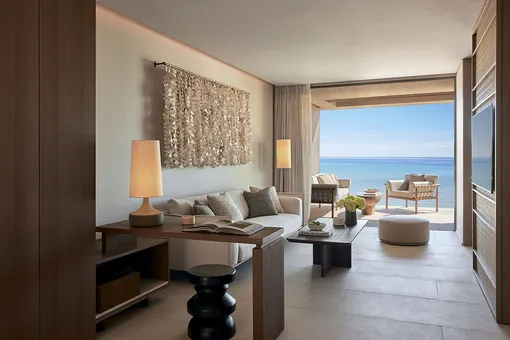 Из резиденций Beach Front открыт прямой доступ на приватный пляж с белоснежным песком