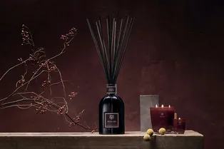 Парфюмерная вода, лифтинг-средство для глаз и прочие косметические новинки осени Парфюмерная вода, лифтинг-средство для глаз и прочие косметические новинки осени